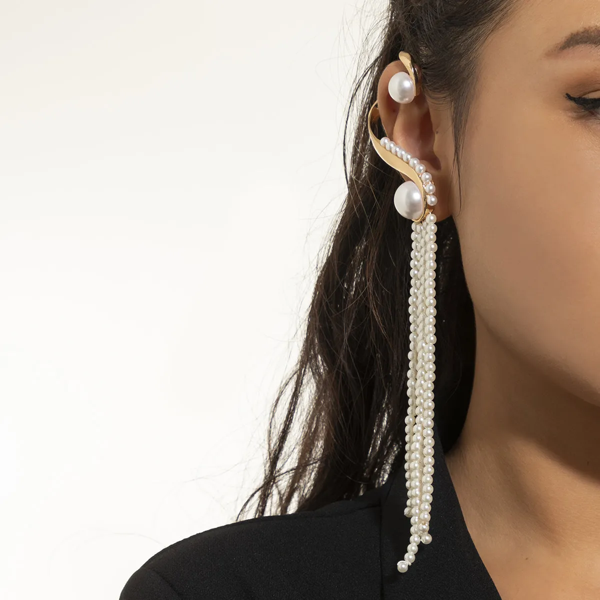 Pearl & 18K Gold-Plated Tassel Ear Cuff