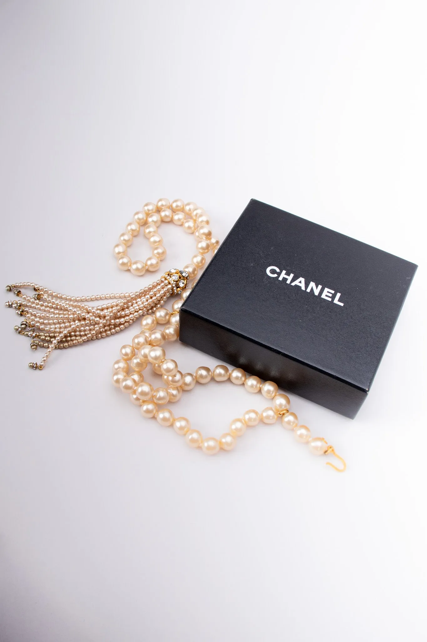 Pearl Tassel Belt