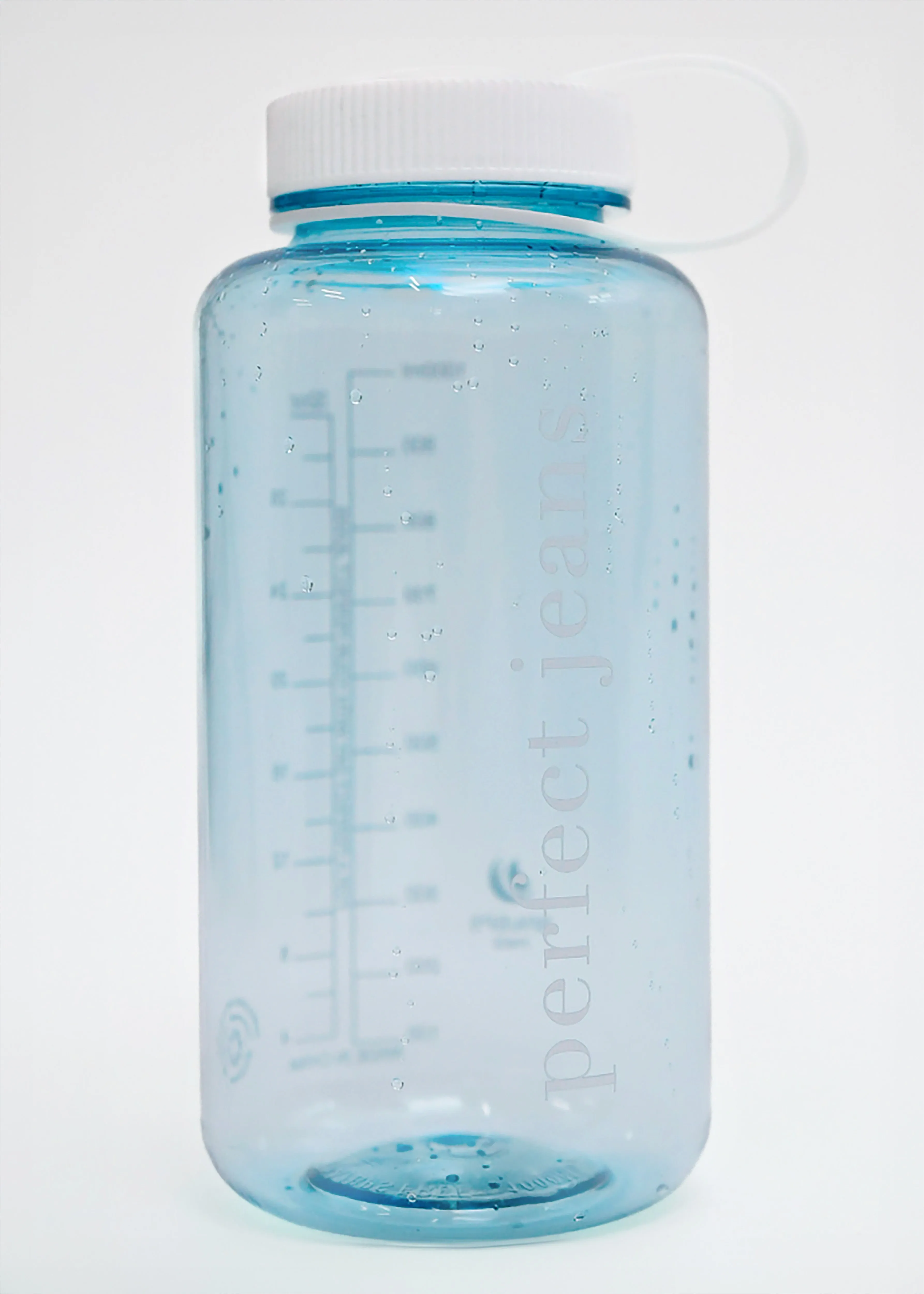 Perfect Water Bottle - Arctic Marguerites™