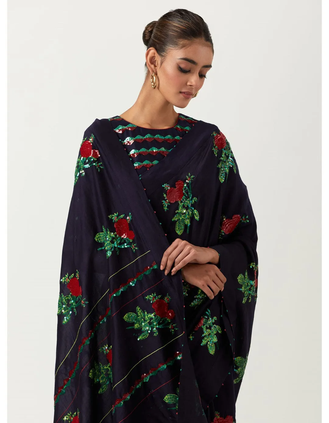 Phool pathi  saree dhaari sitara blouse