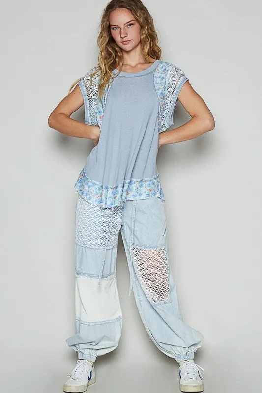 POL Floral Frayed Hem Crochet Cap Sleeve Top