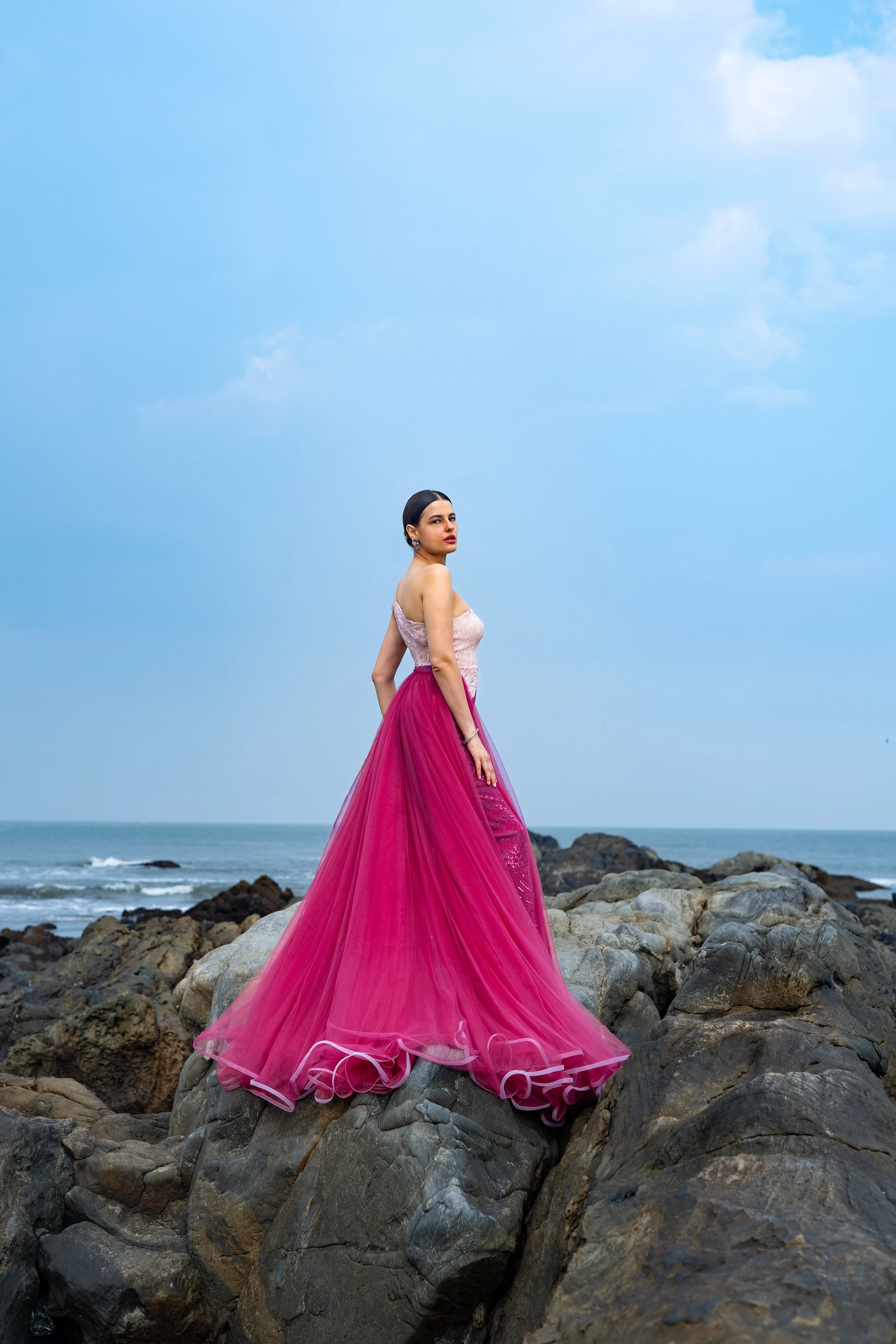 Rose Royal Dual Tone Net Gown With Trail