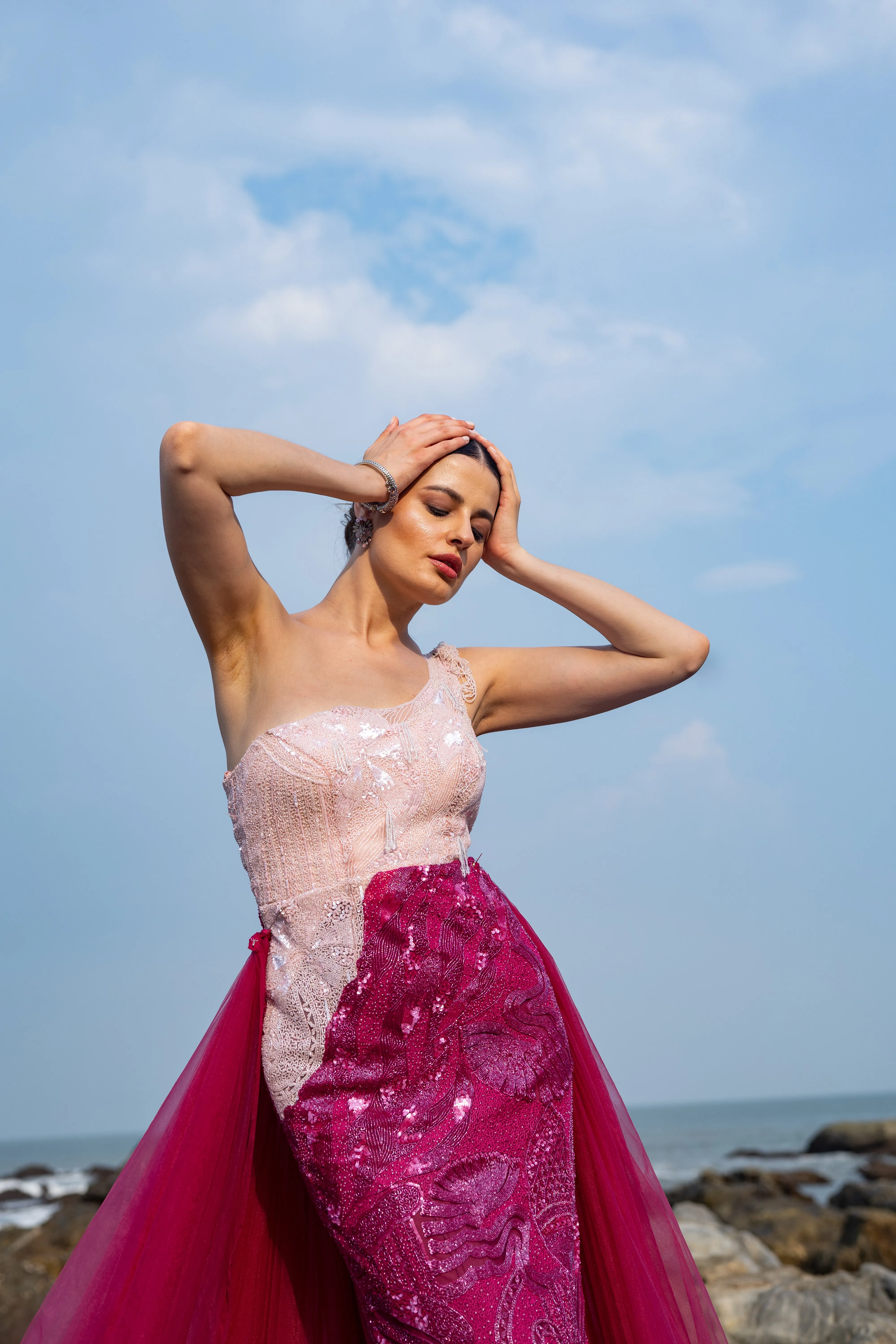 Rose Royal Dual Tone Net Gown With Trail