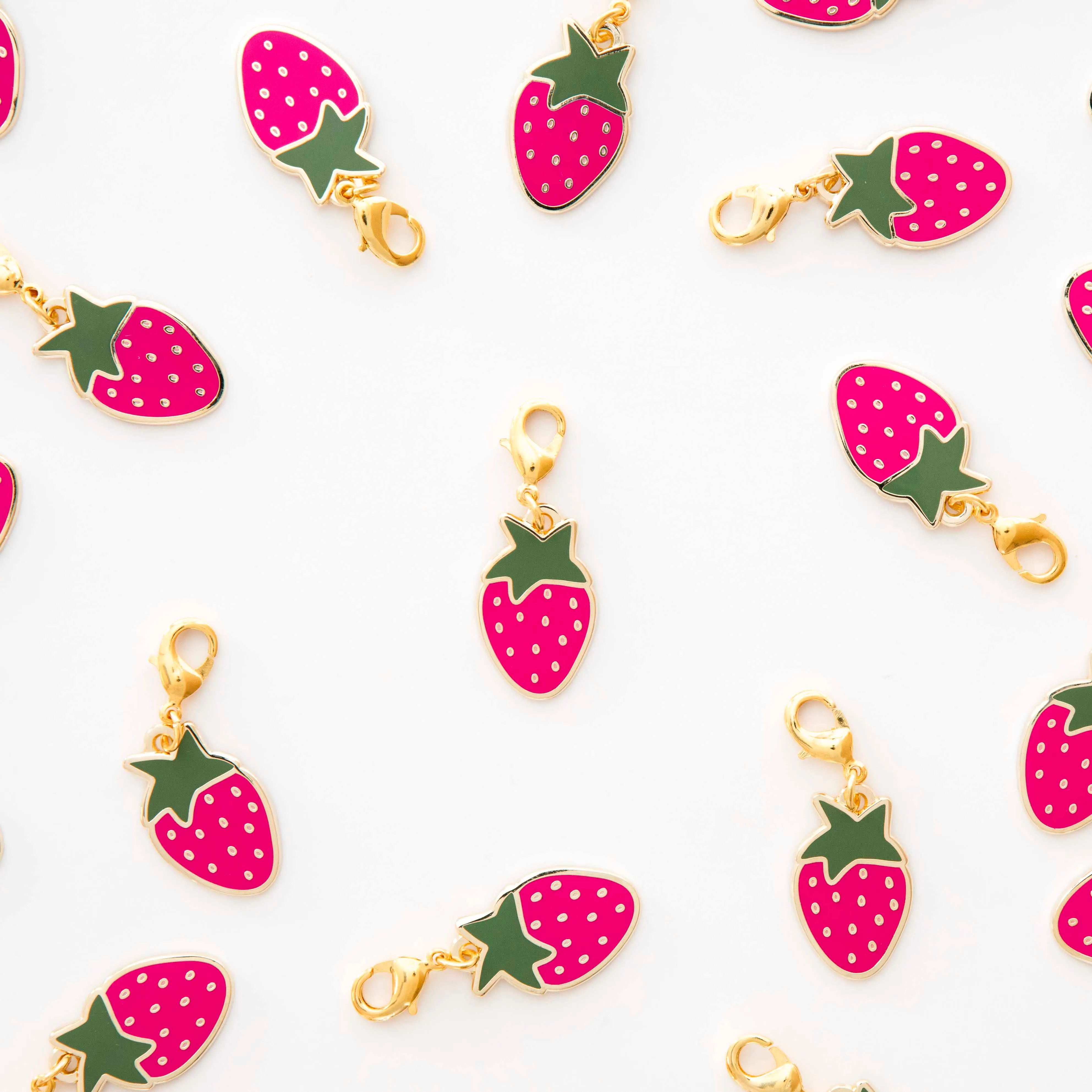 Sarah Hearts - Strawberry Zipper Charm