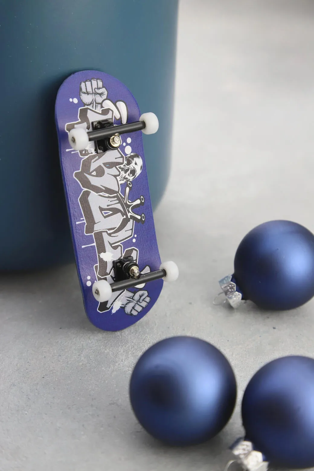 Skull Graffiti Pro Complete Wooden Fingerboard (34mm)