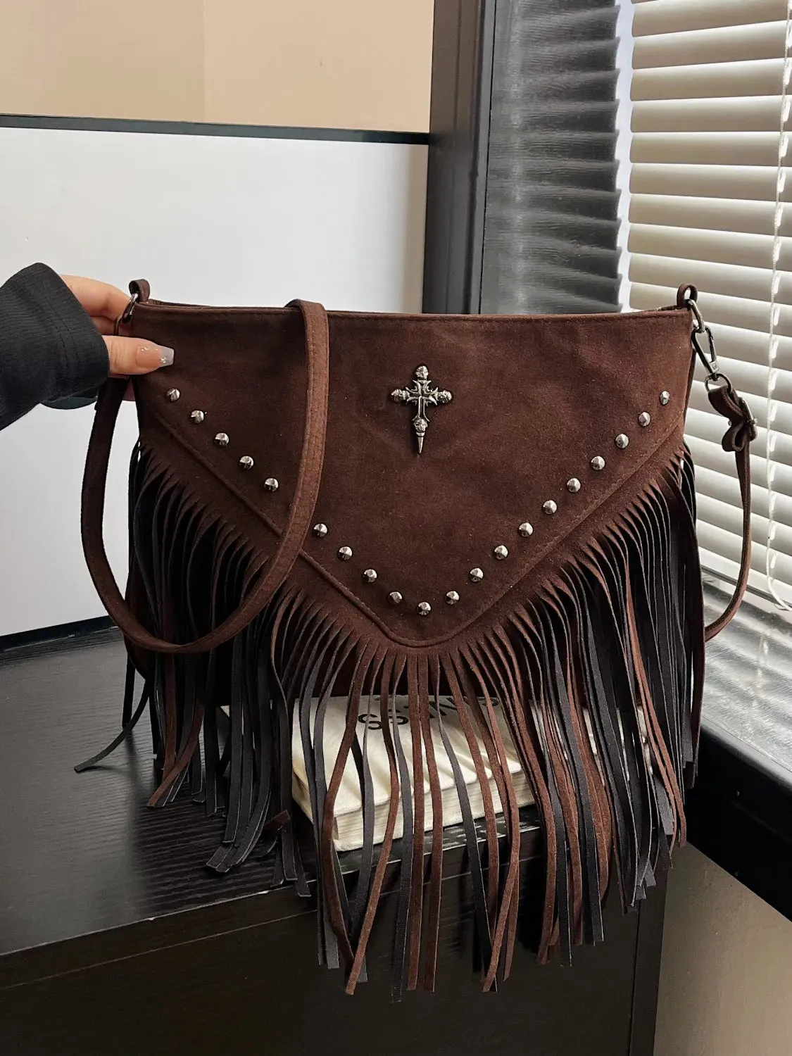 Styling Statement – Fringe Luxe for Bold Bag Weather-resistant Lightweight Edgy