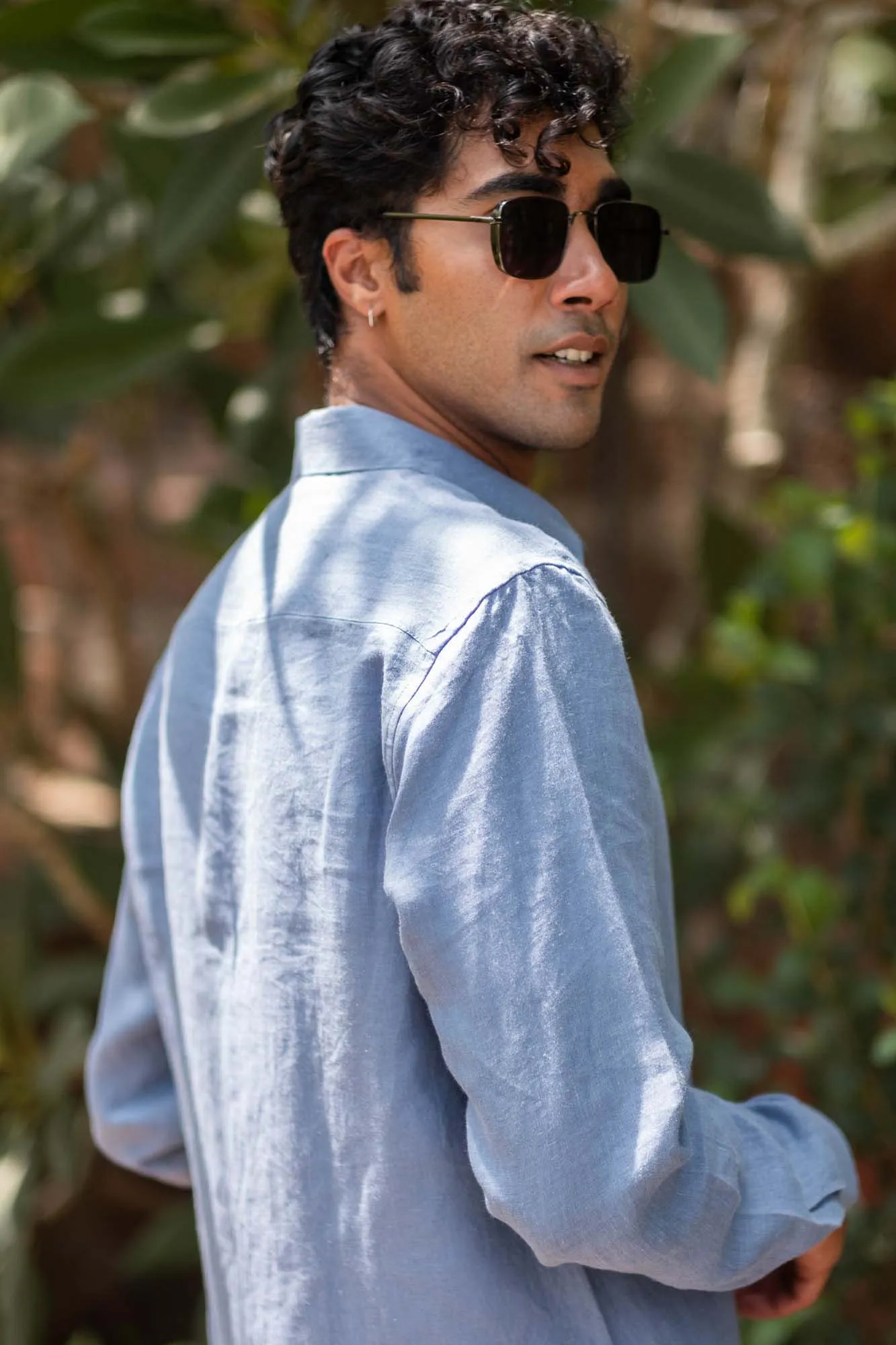The Linen Pocketless Shirt