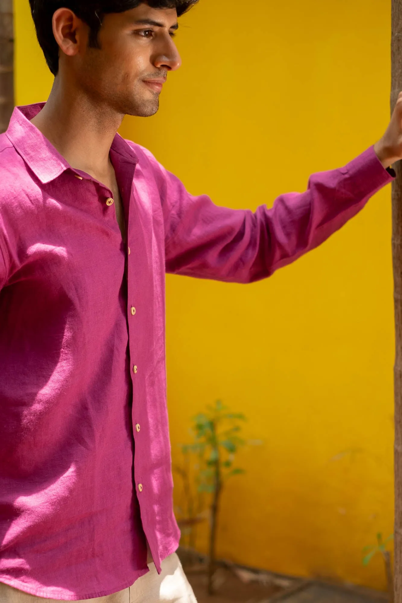 The Linen Pocketless Shirt