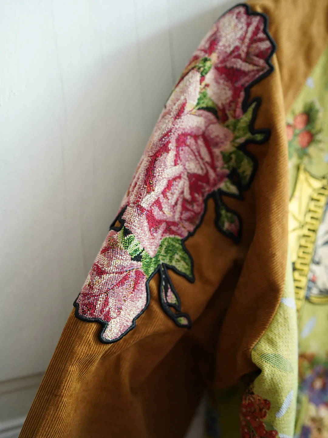 Unlogical Poem Cottage Style Patchwork Rabbit Embroidery Souvenir Jacket