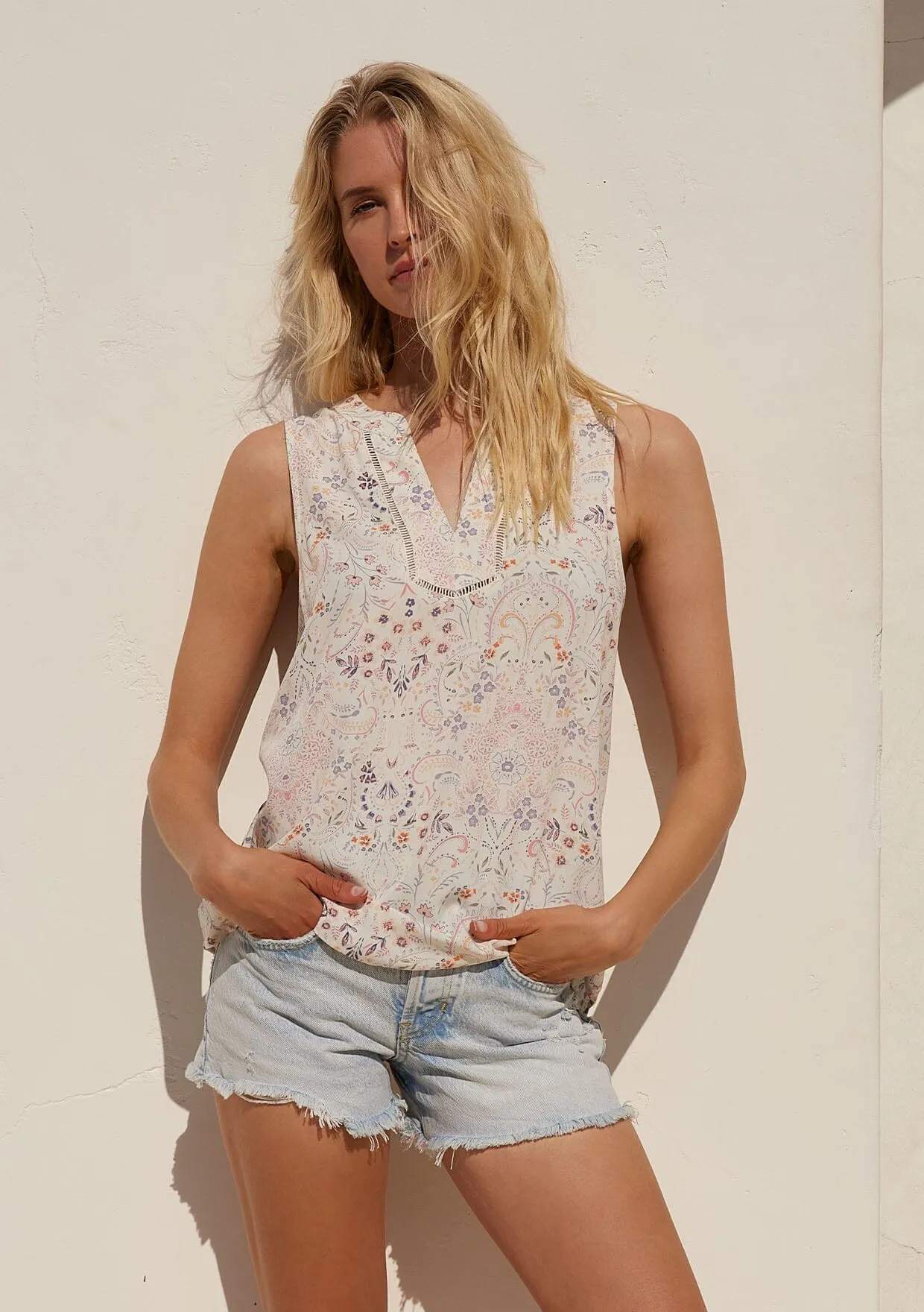 Vivi Sleeveless Top