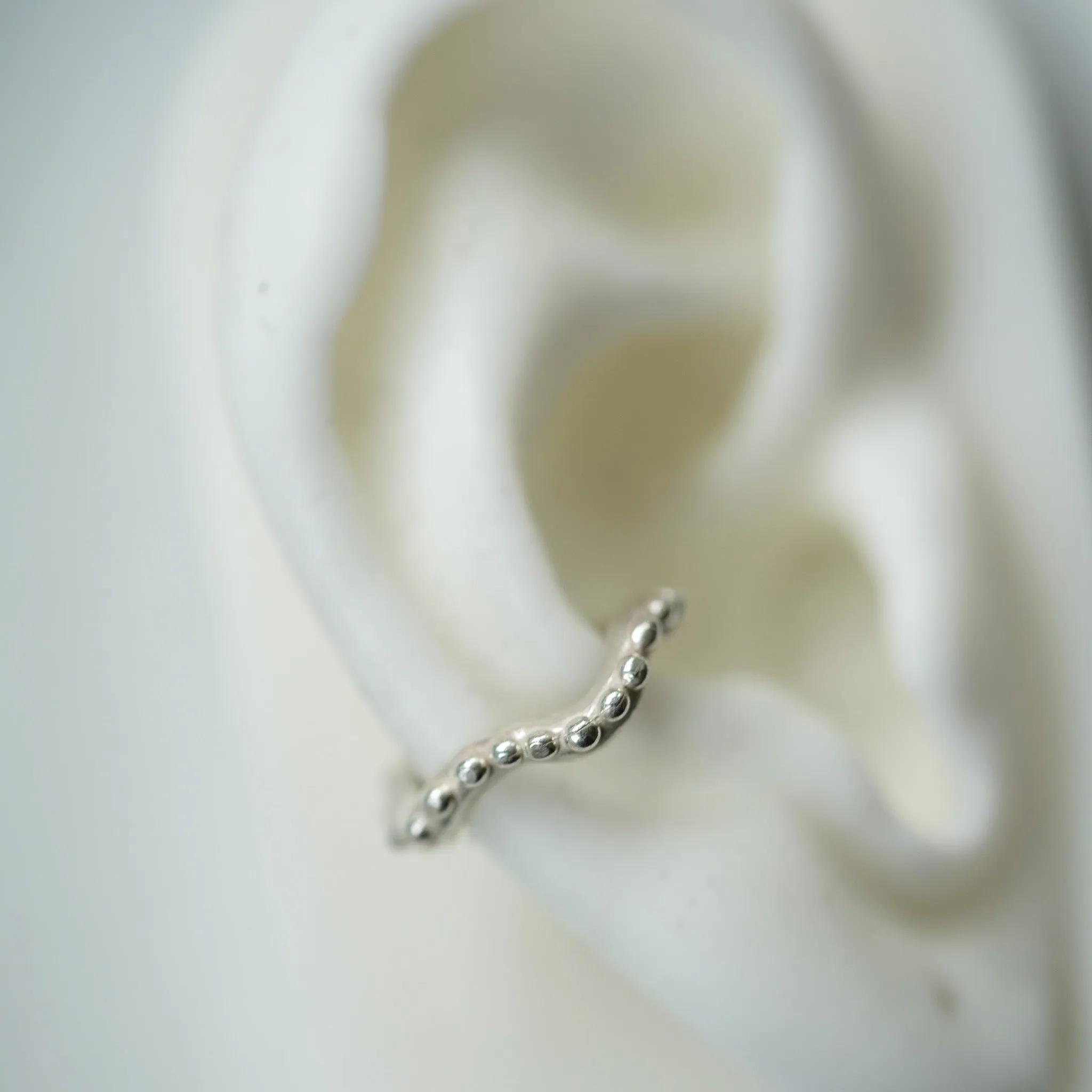 Wavy silver ear cuff