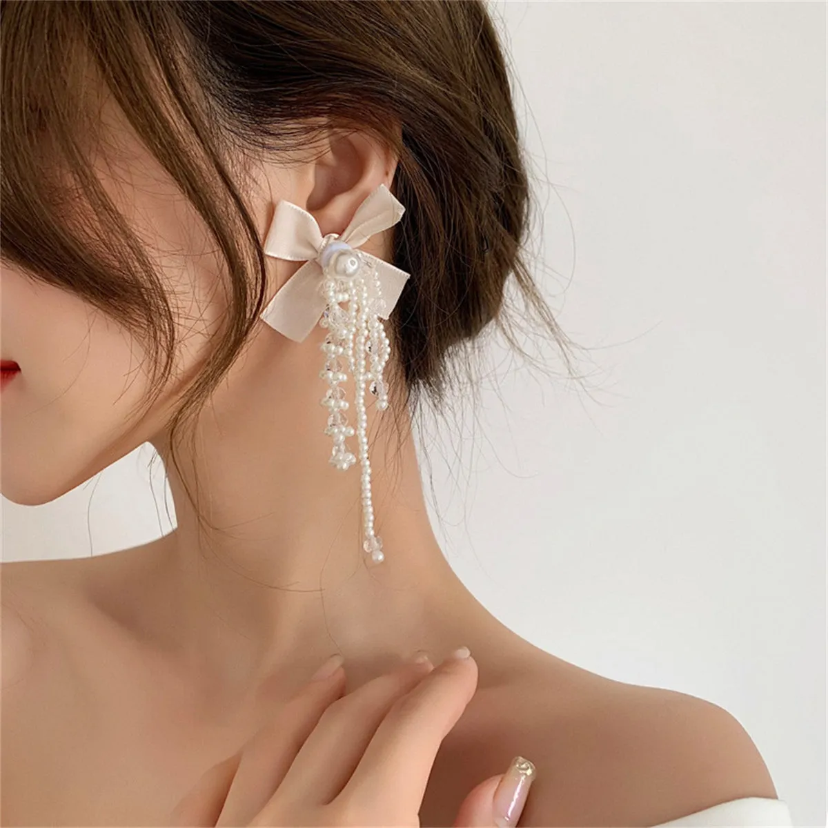 White Mesh & Pearl Butterfly Tassel Drop Earrings