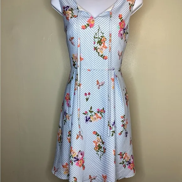 Yumi Women Floral Fit and Flare Sleeveless Dress Sz. 6 NWT