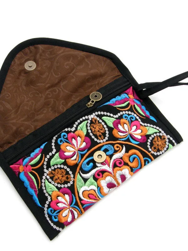 Yunnan ethnic embroidery clutch