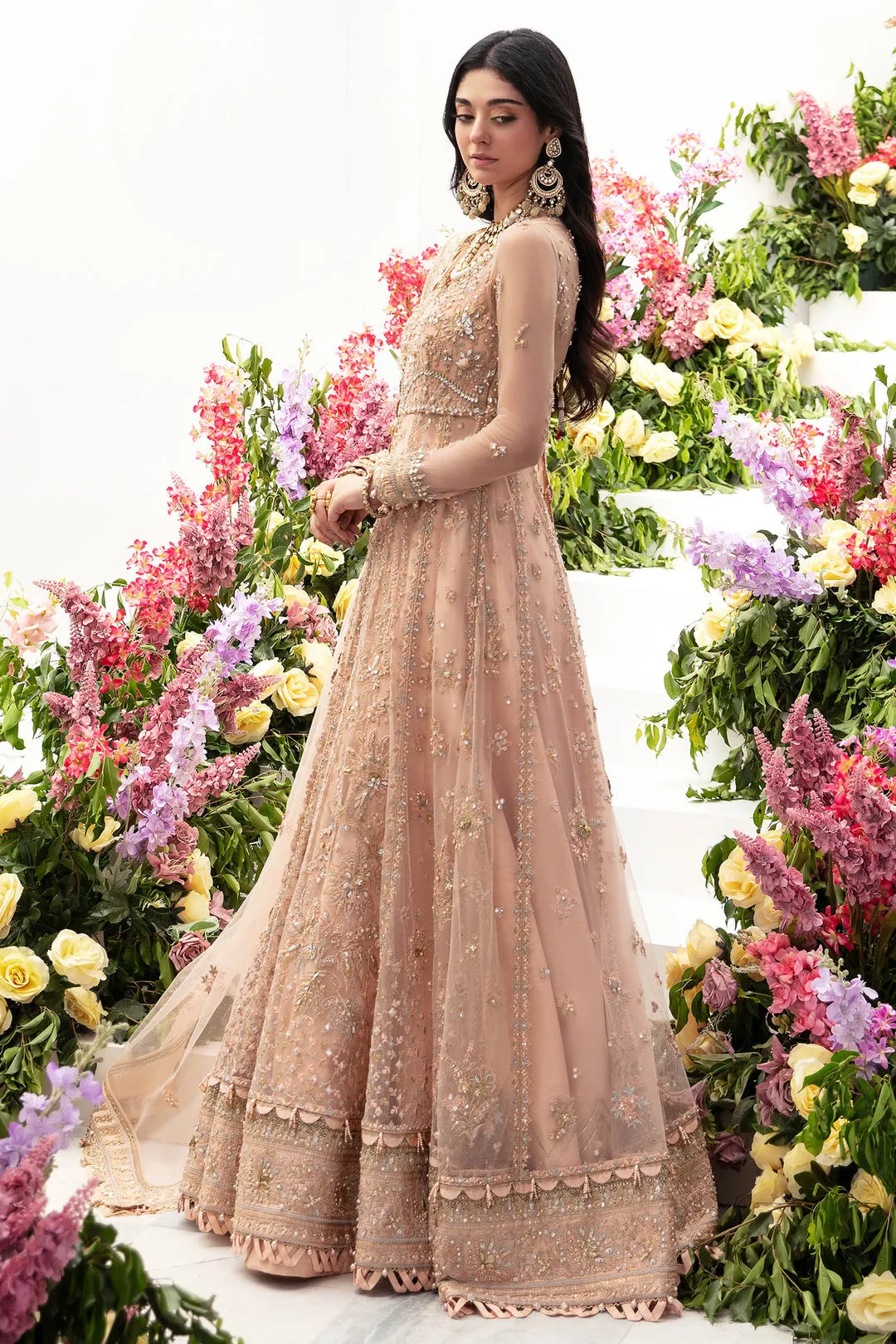 ZAHA | GOSSAMER WINTER '23 | NEDA